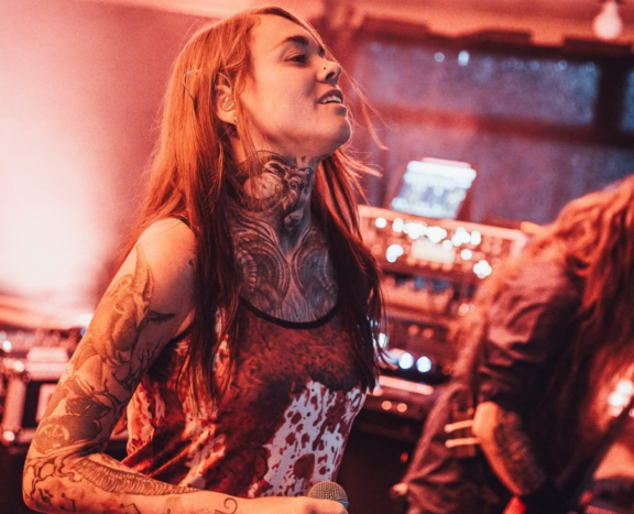 Monument Of Misanthropy: presentata la nuova frontwoman Andy Schåf (Athiria)