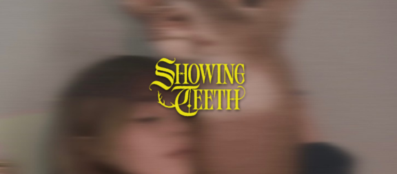Showing Teeth: il video musicale per il singolo di debutto “Labyrinth”