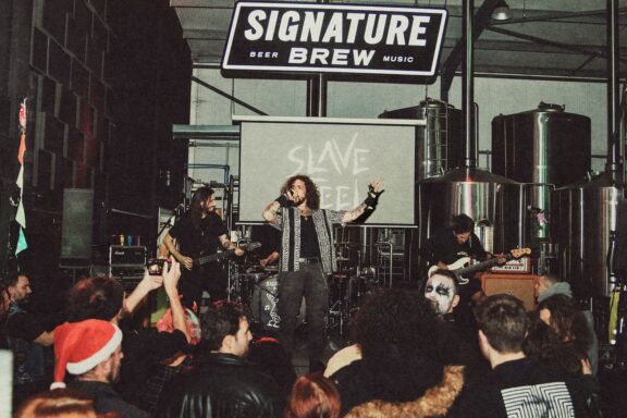 Slave Steel: pubblicato il video “Warm Up – Live in London”