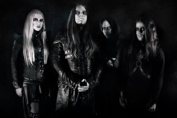 W.E.B.: a febbraio l’album dal vivo “Darkness Alive”, guarda il video di ‘Dark Web’