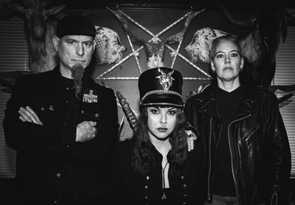 Mama Doom: firma con Argonauta Records e nuovo singolo