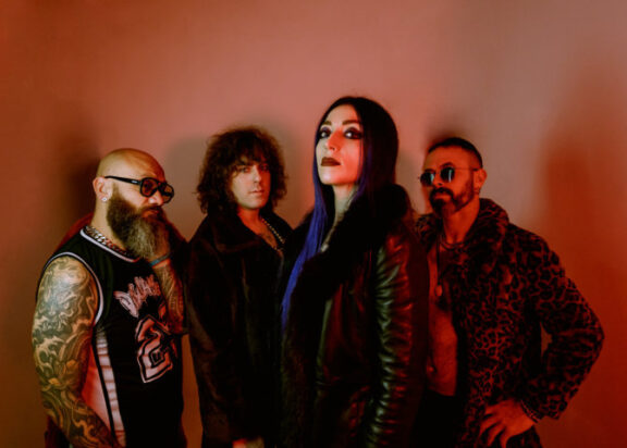 Dirty Heavens: online il nuovo singolo / video “Camgirl”