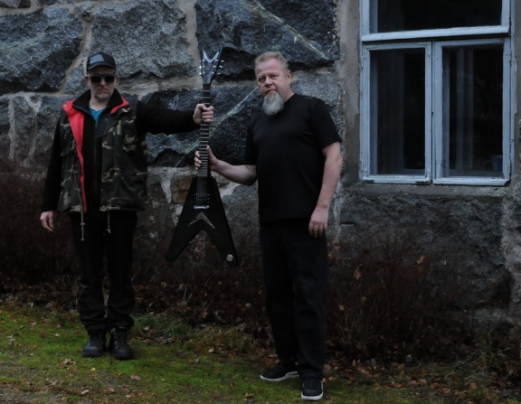 Latvija: rilasciato il singolo “Pear Tree”