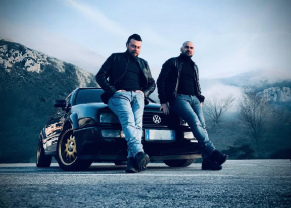 After Midnight 00.01: annunciato l’album omonimo d’esordio