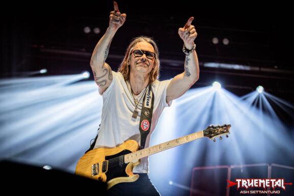 Photo Report: Alter Bridge + Daughtry + Sevendust @ Chorus Life, Bergamo – 03/02/2026