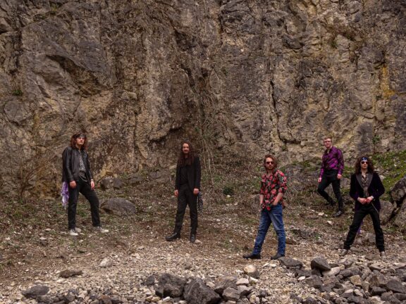 Death Warmed Up: annunciato il nuovo LP, a breve il primo singolo “Gods of Rock N Roll”