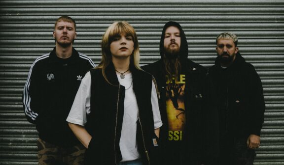 Heriot: nuovo singolo e video “Master of Deceit”