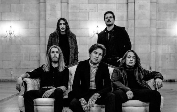 Midwinter: nuovo singolo e video “Champagne”