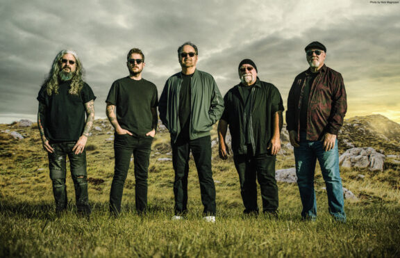 NMB: pubblicato  il terzo singolo “Reaching”