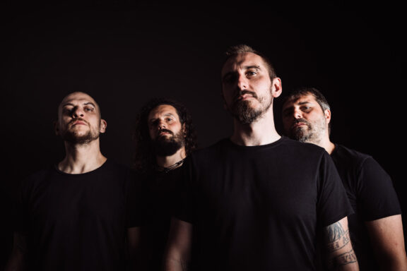SYK: online il drum playthrough di “the Cross”
