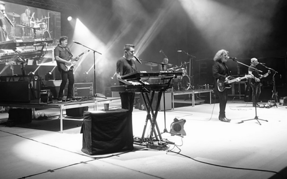 Generation Radio: il supergruppo con Jason Scheff dei Chicago annuncia l’album “Take Two”