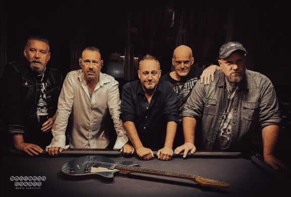 White Skies: pubblicato un nuovo singolo