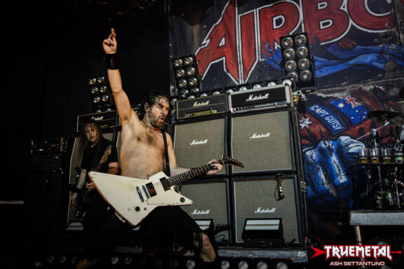 Live Report: Airbourne + Asomvel @ Alcatraz, Milano – 14/03/2026