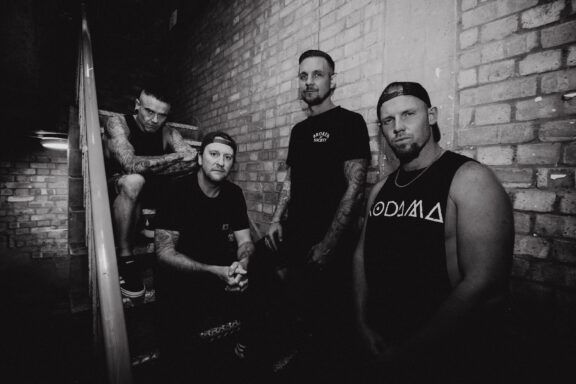 Kill The Lights: il video del nuovo singolo “Iron Bite”