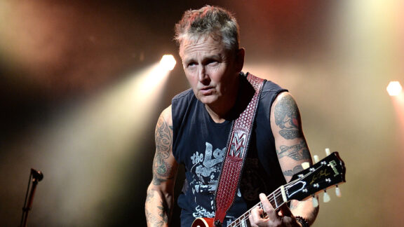 Pearl Jam: Mike McCready ha annunciato la graphic novel e rock opera “Farewell To Seasons”