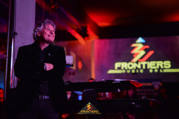 Frontiers Records: festeggia i 30 anni di rock con “XXX Anniversary Compilation”