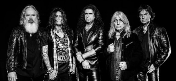 King Diamond: ex ed attuali membri della band (Dee, La Rocque, Blakk, Patino) formano un nuovo gruppo, i Lex Legion