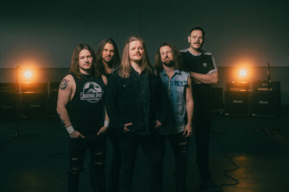 Hardbone: svelato il singolo “Four To The Floor”