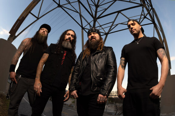 Against The Grave: condiviso il lyric video di “Bleeding You”