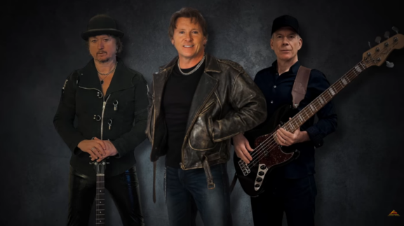 Von Groove: ascolta il nuovo singolo “Undefeated” dal nuovo album ‘Born To Rock’ in a maggio