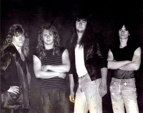 Taker: online il lyric del nuovo singolo “Teeth”