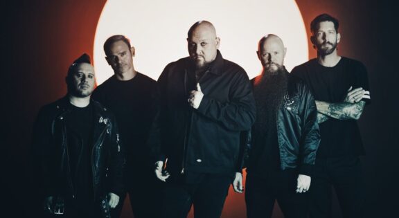 Atreyu: pubblicato il nuovo singolo “Children Of Light” con Max Cavalera