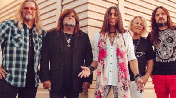 Tesla: annunciati i dettagli del nuovo album “Homage”