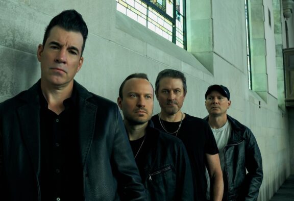 Theory Of A Deadman: pubblicato il nuovo singolo “Barricade”