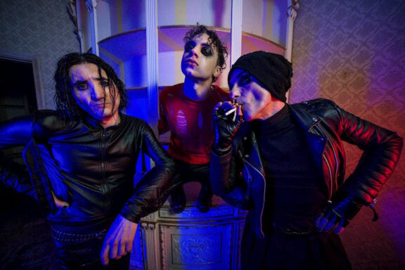 Noir Addiction: ascolta il nuovo singolo “Serve Me Some Crime”