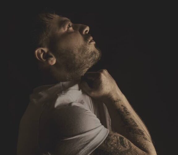 Anthony Roxx: online il video del nuovo singolo “Out of the Cage”