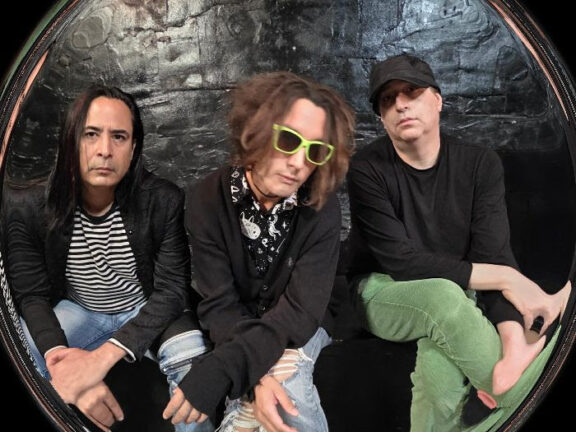 Astari Nite: pubblicato l’EP “Medications in Bloom”, online il video di “Dry Shampoo X”