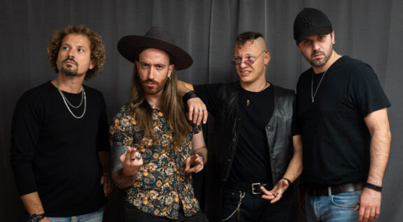 Deaf Beat Vanguard: debut album in uscita il 5 giugno. Anteprime disponibili