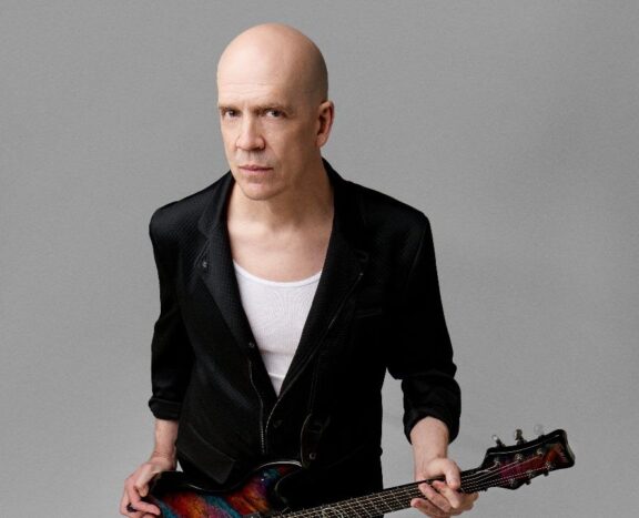 Devin Townsend: il video del nuovo doppio singolo “Prepare for War / The Big Snit”