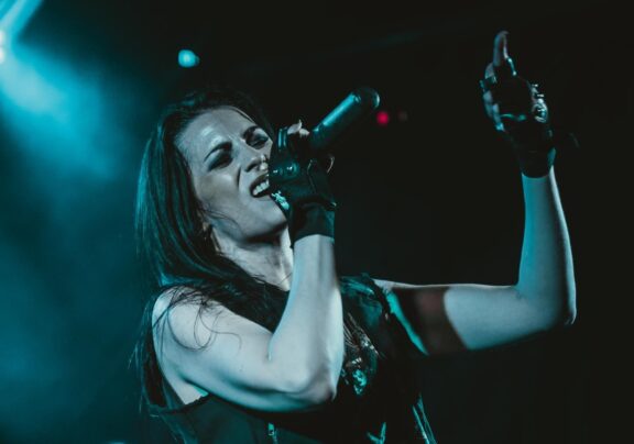 Hell In The Club: svelato il nuovo singolo “The Ocean”