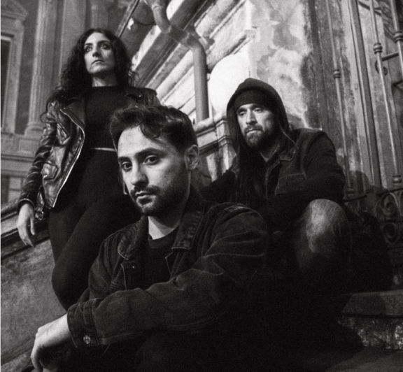 Sarvaega: ascolta “Down in the Net”, il nuovo singolo