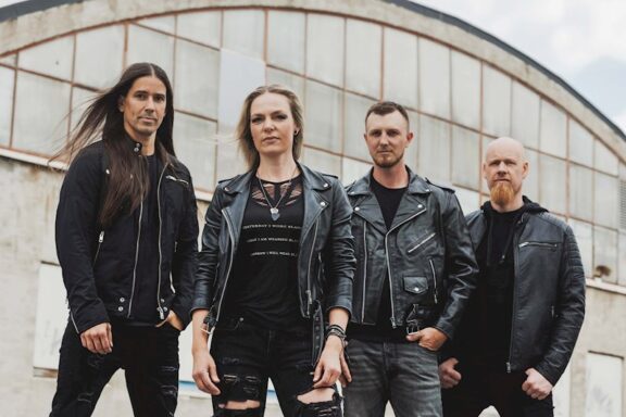 Triosphere: annunciato il nuovo album “Oceans Above, Stars Below” e pubblicato il singolo “Of Tyrants”