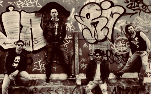 Van For A Dime: il nuovo singolo “Off the Rails”
