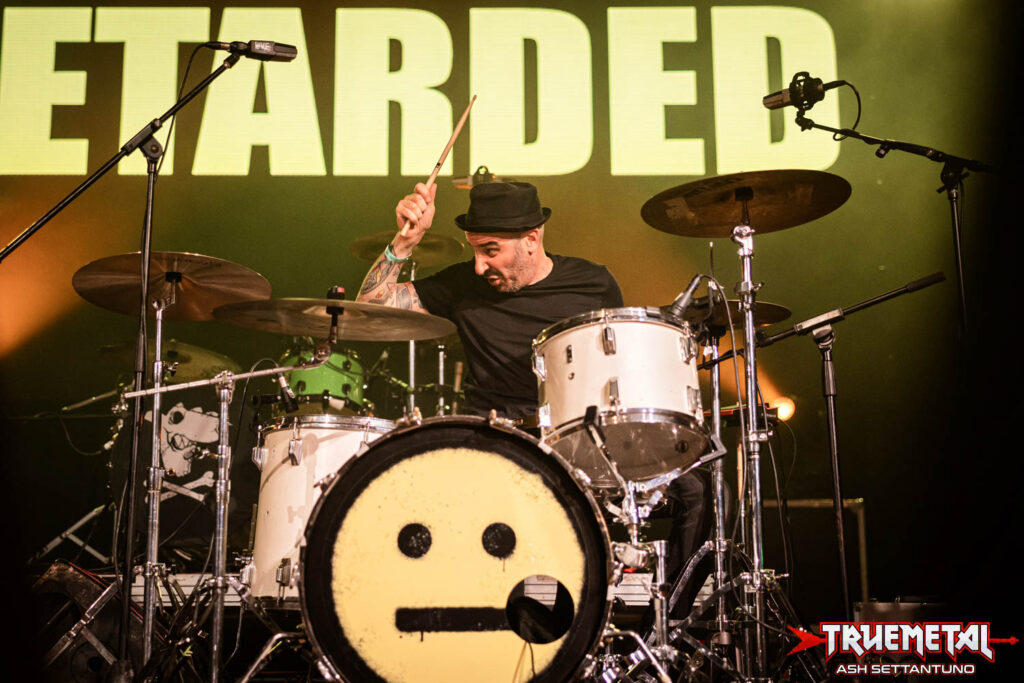 retarded – live club 2026 (11)