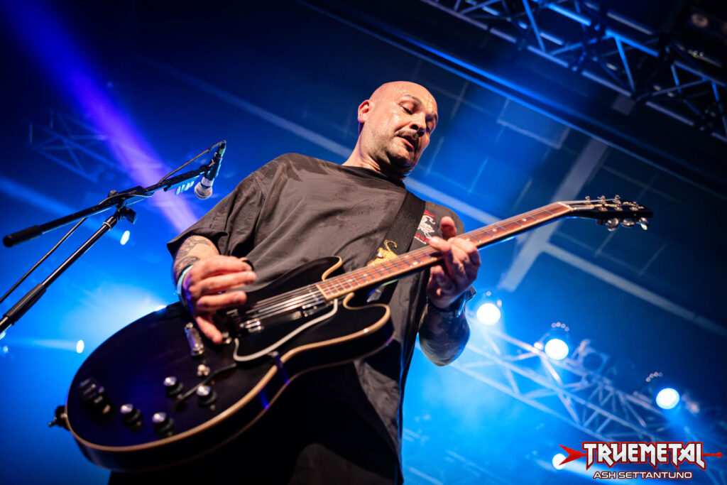 retarded – live club 2026 (15)