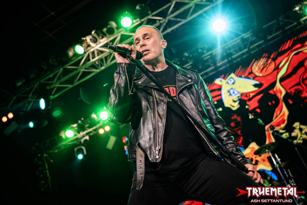screeching weasel – live club 2026 (1)